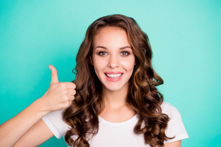 Close-up,Portrait,Of,Her,She,Nice-looking,Attractive,Lovely,Positive,Cheerful